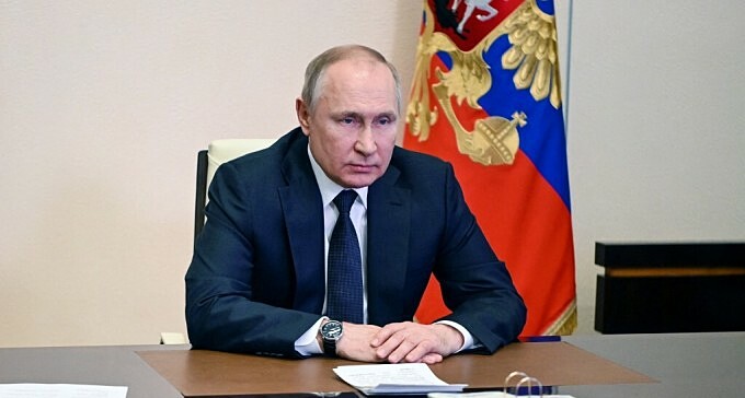 Tổng thống Putin họp với Hội đồng An ninh Nga hôm 3/3. Ảnh: AFP.