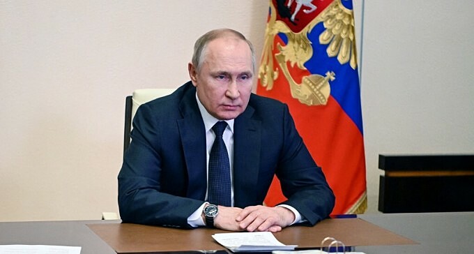 Tổng thống Putin họp với Hội đồng An ninh Nga hôm 3/3. Ảnh: AFP.