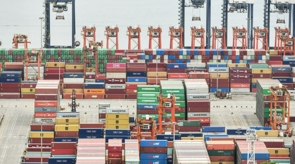 Xuất khẩu của Trung Quốc trong 2 tháng đầu năm 2022 đã tăng hơn 16% do nhu cầu toàn cầu tăng cao và sự gia tăng đột biến trong thương mại với Nga. Ảnh: AFP