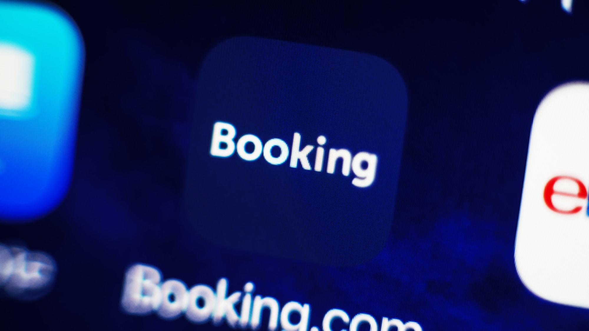 Booking đã nộp khoản phạt gần 17 triệu USD cho Nga. Ảnh: Engadget