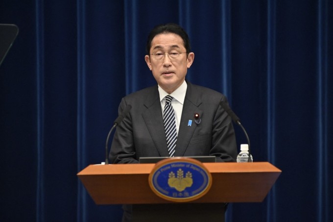 Thủ tướng Nhật Kishida Fumio tại cuộc họp báo ở Tokyo ngày 26/4. Ảnh: AFP.