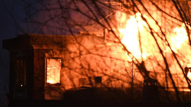 Bardanov được cho là tự châm lửa đốt căn nhà của mình. Ảnh: Sputnik