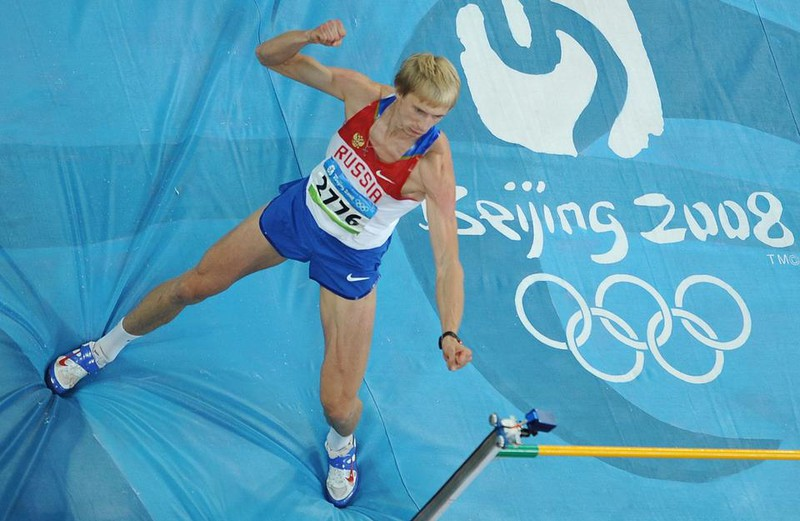 Andrey Silnov vô địch nhảy cao Olympic Bắc Kinh.  Ảnh TASS