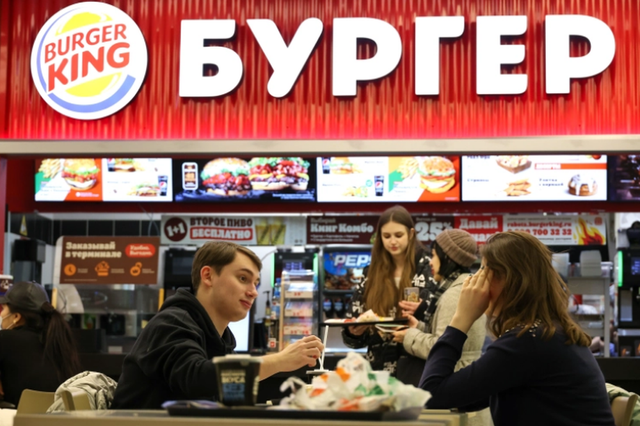 Burger King không thể rời Nga vì vấn đề nhượng quyền thương hiệu. Ảnh: TASS.