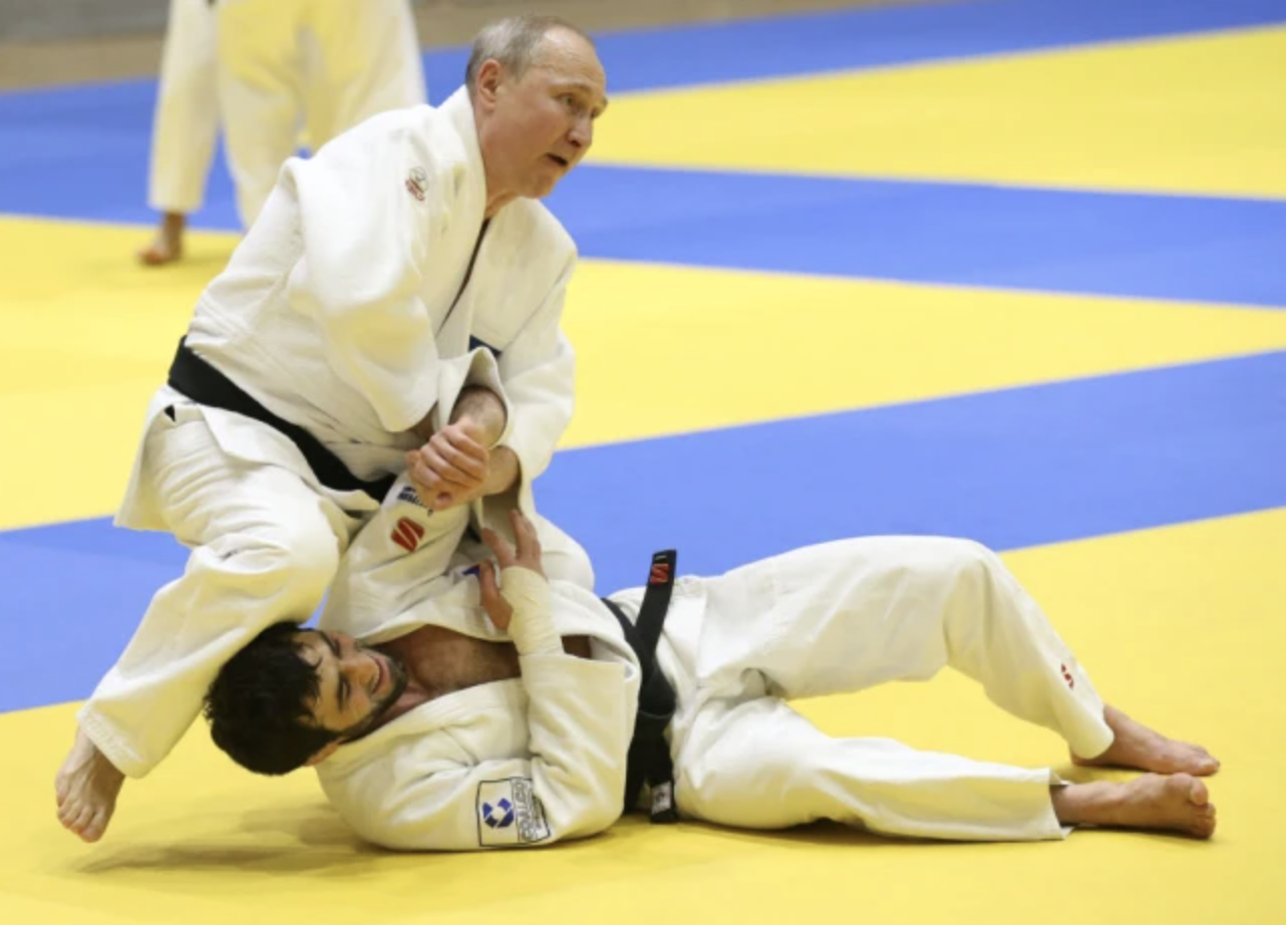 Tổng thống Nga Putin bị tước các danh hiệu danh dự ở cả môn judo và taekwondo. Ảnh: Getty Images