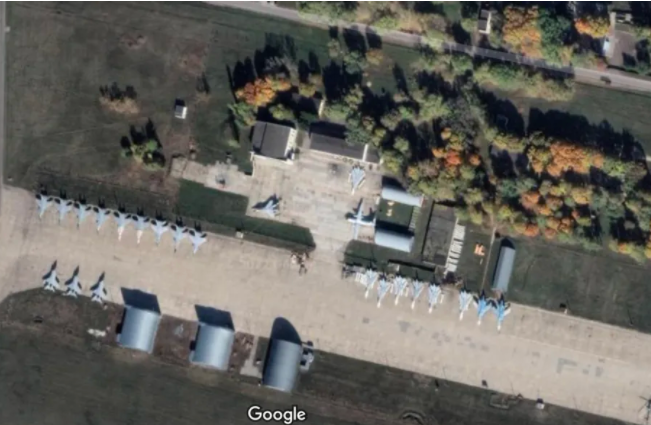 Hình ảnh vệ tinh Căn cứ không quân Lipetsk của Nga từ Google Maps. Nguồn: The Verge