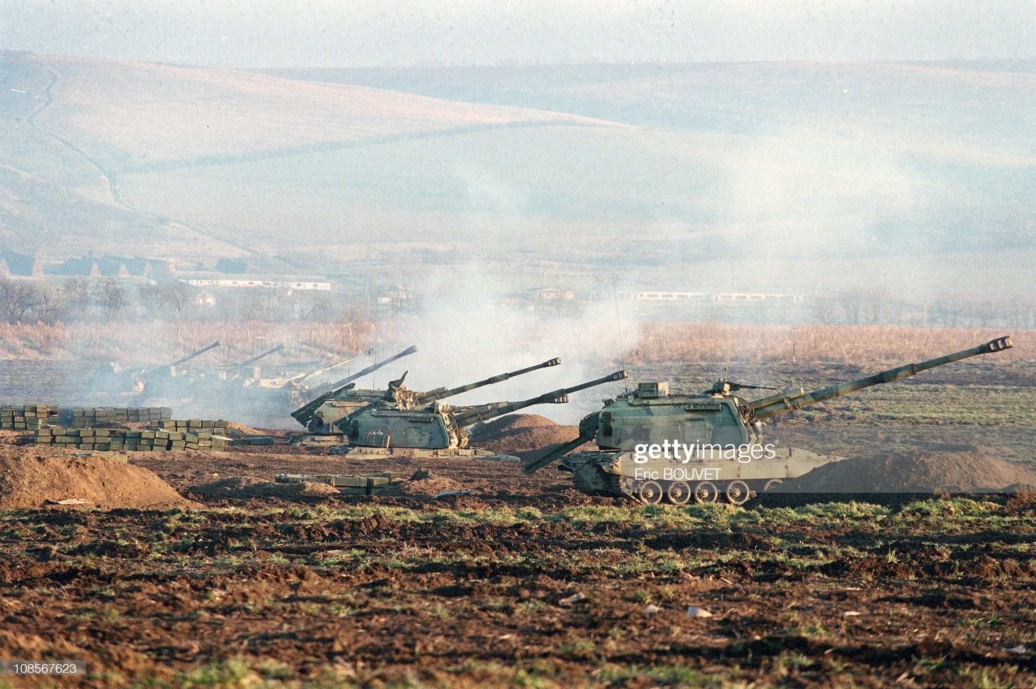 Quân Nga ở Chechnya năm 1999. Ảnh: Getty Images