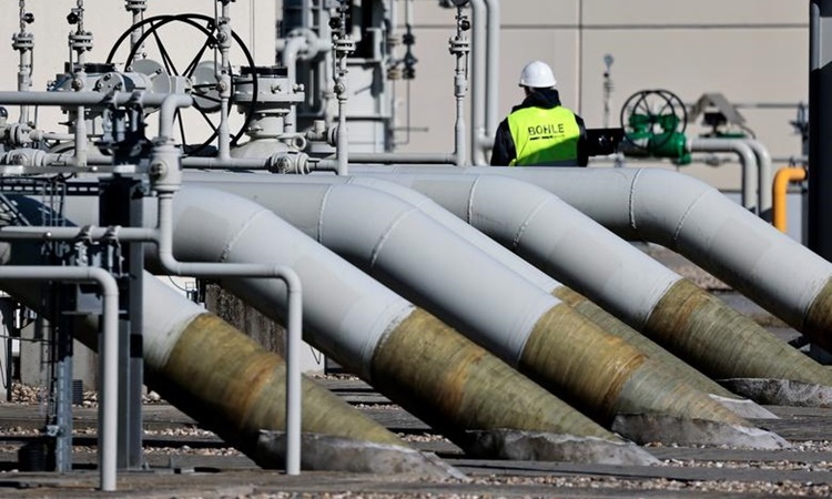 Các đường ống trên đất liền của dự án Nord Stream 1 ở Lubmin, Đức, hồi tháng ba. Ảnh: Reuters.