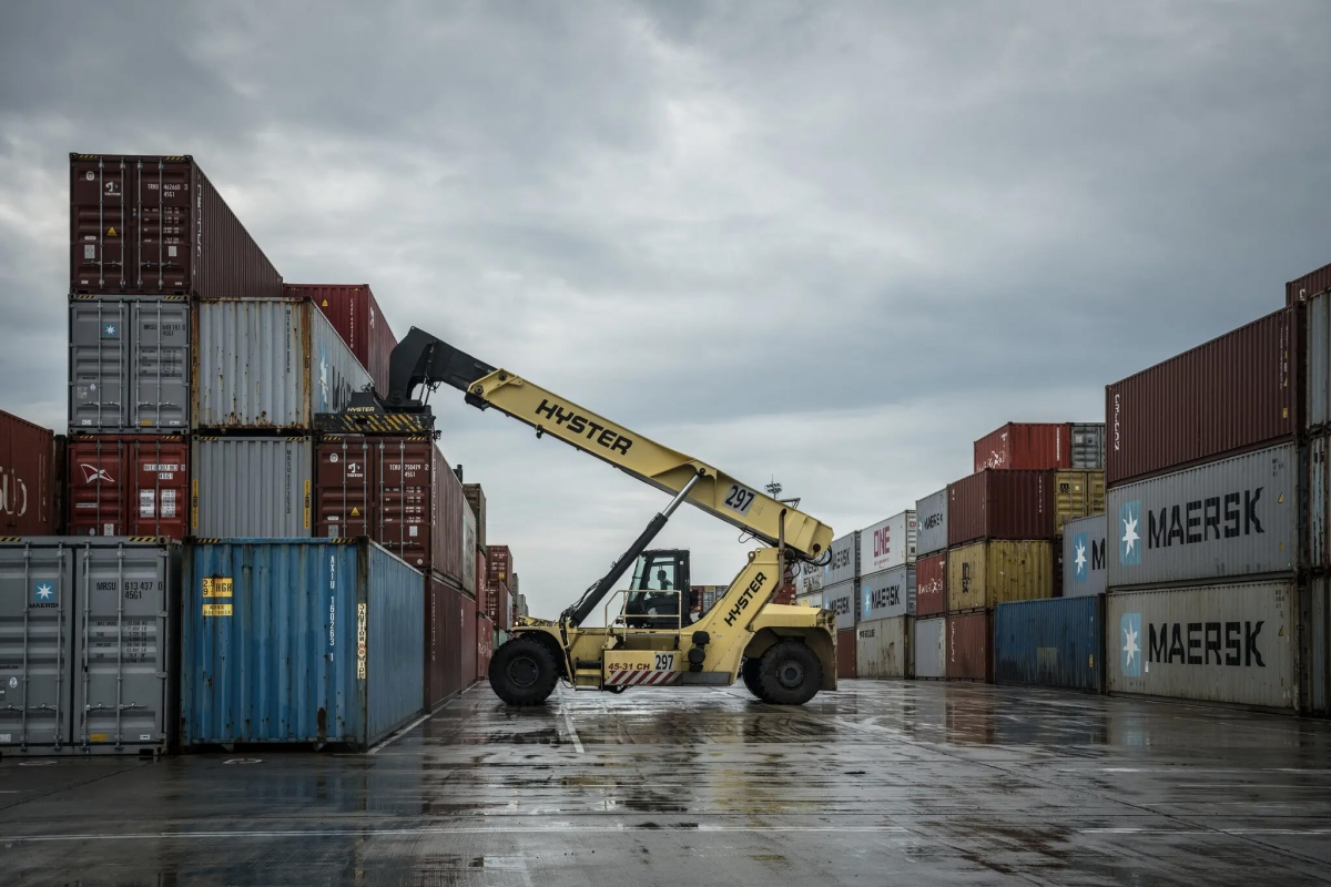 Các container hàng hóa tại cảng Poti bên bờ Biển Đen của Gruzia. Ảnh: NYTimes